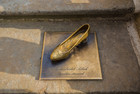 Aschenbroedels Schuh am Schloss Moritzburg Foto: Sebastian Rose